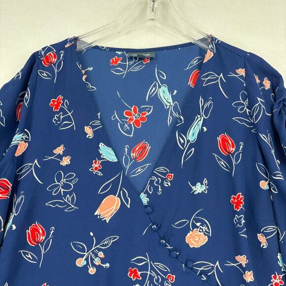 Modcloth Blouse Top Semi Sheer Cap Sleeve Covered Buttons Blue Floral Size 1X - Picture 4 of 12